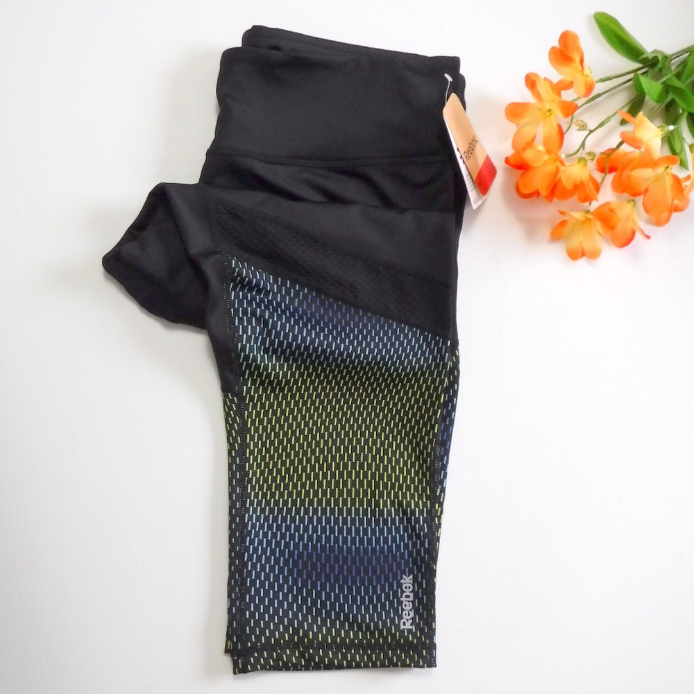 NWT Reebok Skinny Athletic Work Out Capri Sz L
